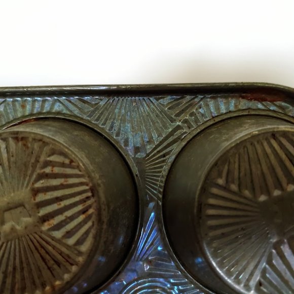 Rare Vintage BAKEREX Crown Ware 8 cup Muffin Tin - Picture 8 of 8